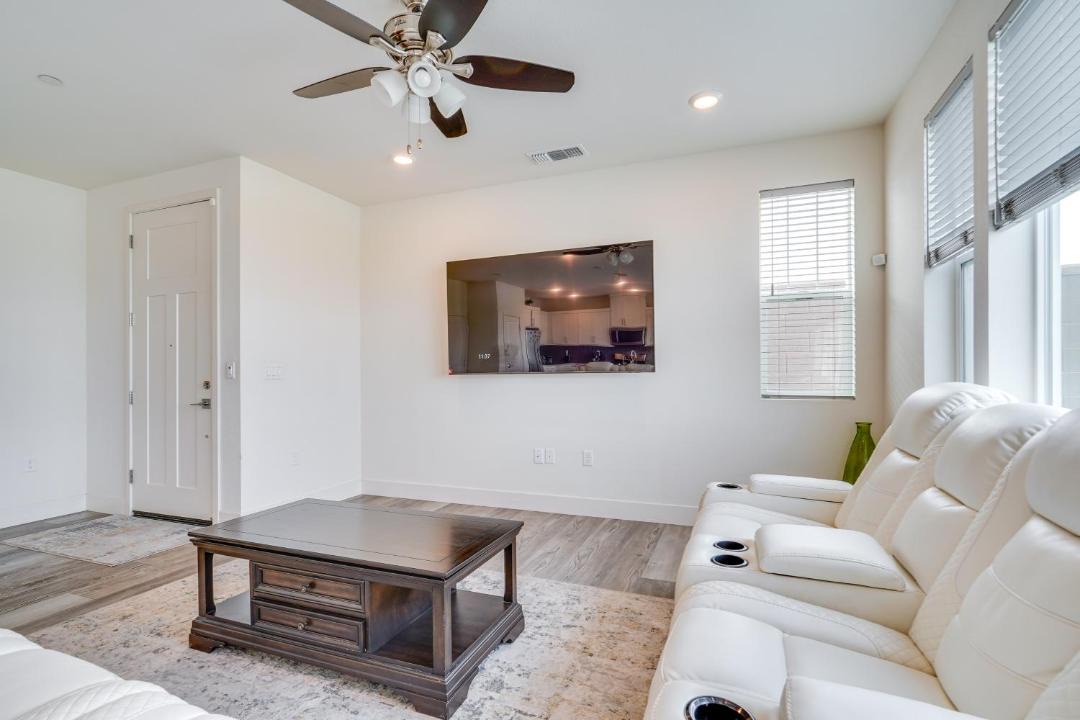 Photo of Others in Tracy