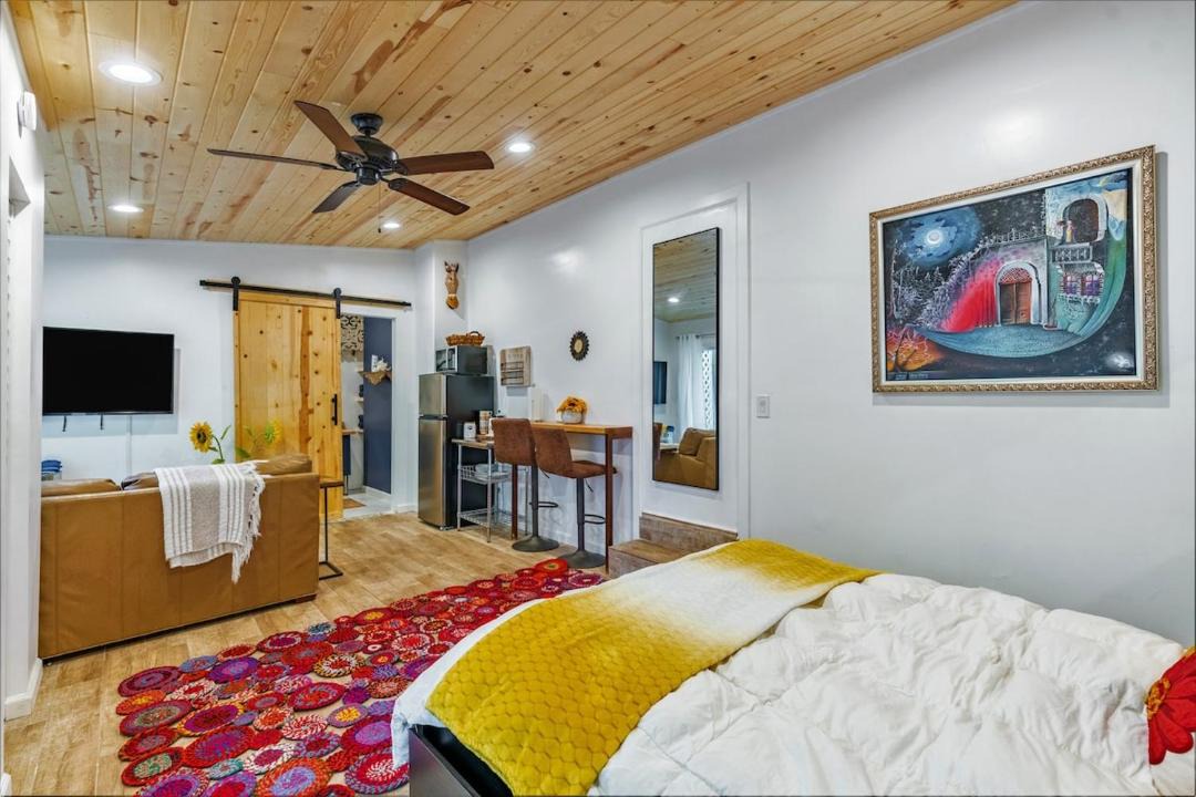 Photo of Bedroom in Indian Beach Sapphire Shores
