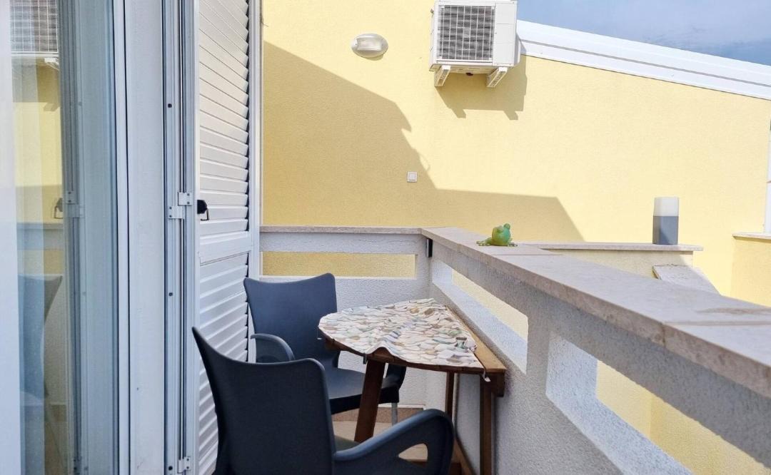 Photo of Patio Balcony in Baska