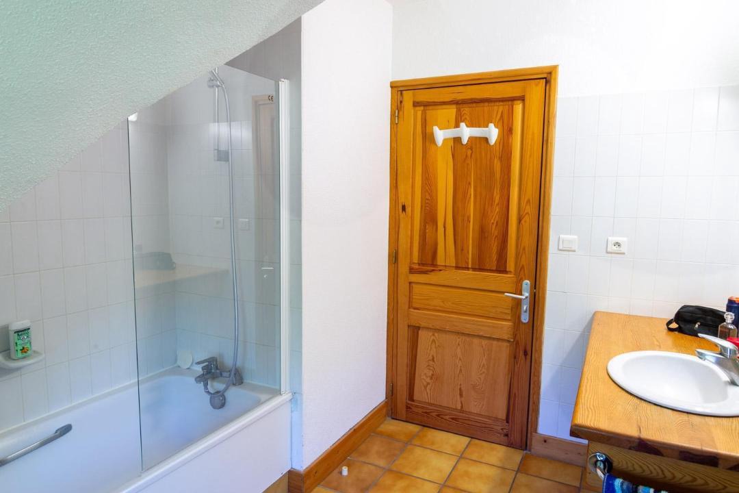 Photo of Bathroom in Saint-Georges-de-Levejac