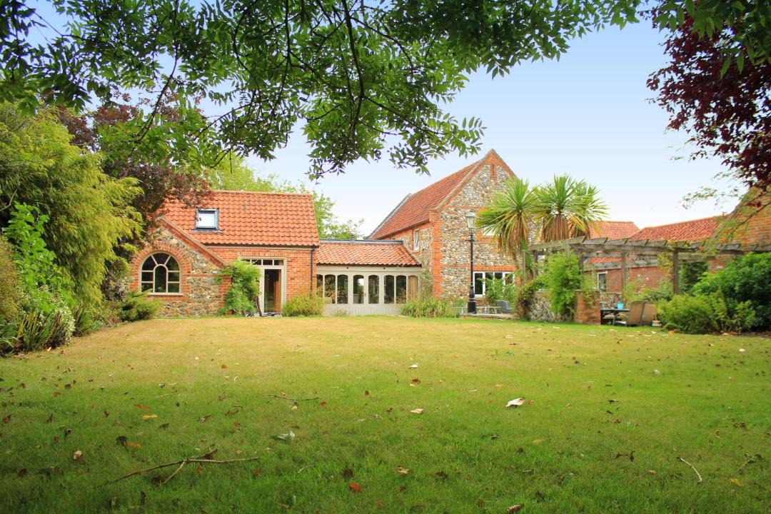 Photo of Others in Stratton Strawless