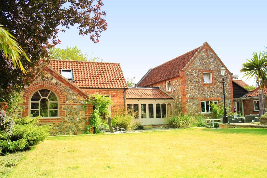 Photo of Others in Stratton Strawless