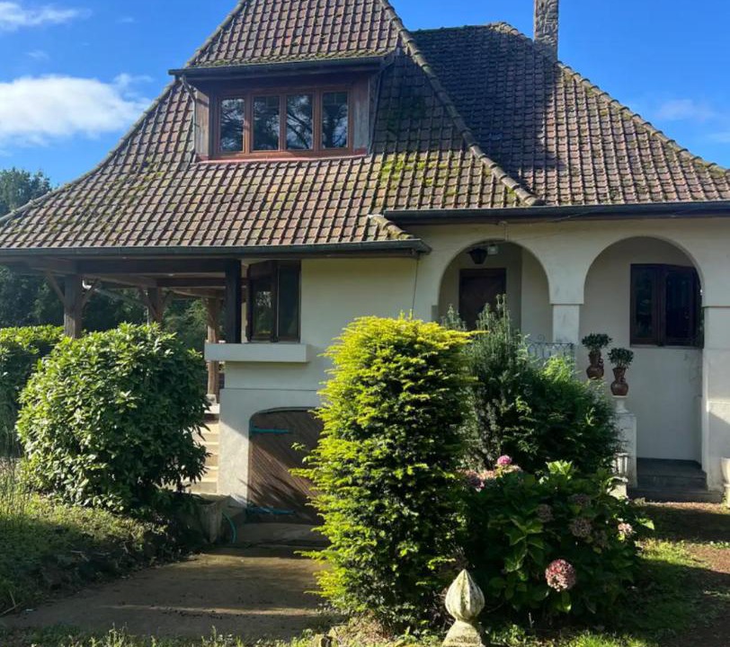 Photo of Others in Douriez