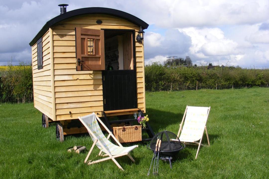 Photo of Others in Ebbesborne Wake