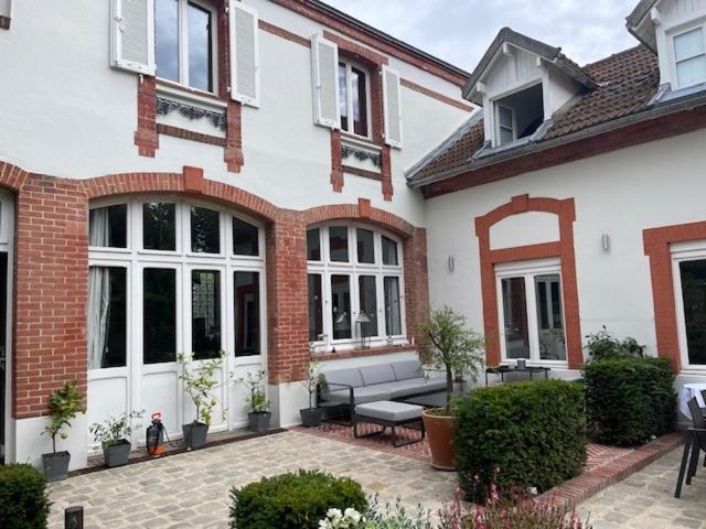 Photo of Others in Saint-Cloud