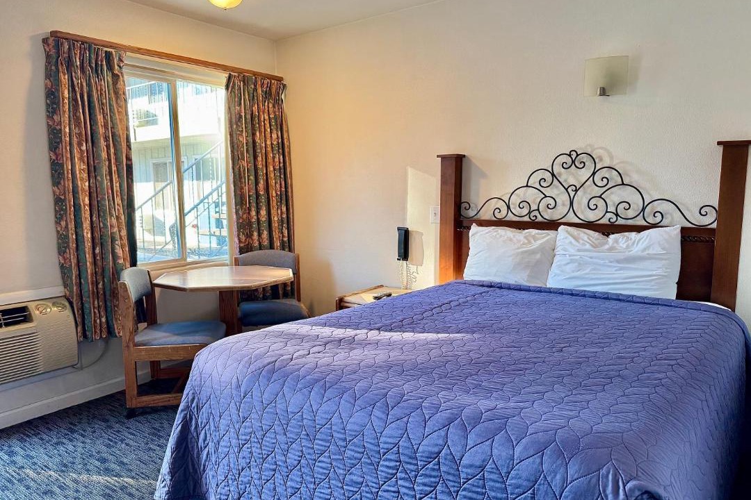 Photo of Bedroom in Wilsonville