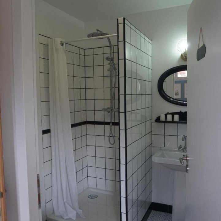 Photo of Bathroom in La Chataigneraie