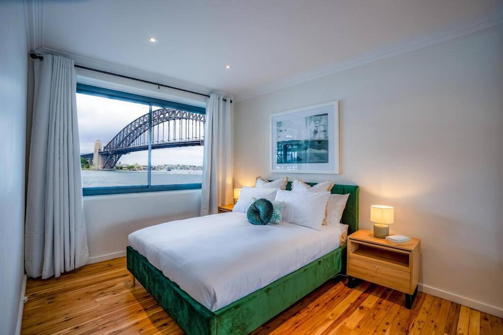 Photo of Bedroom in Kirribilli
