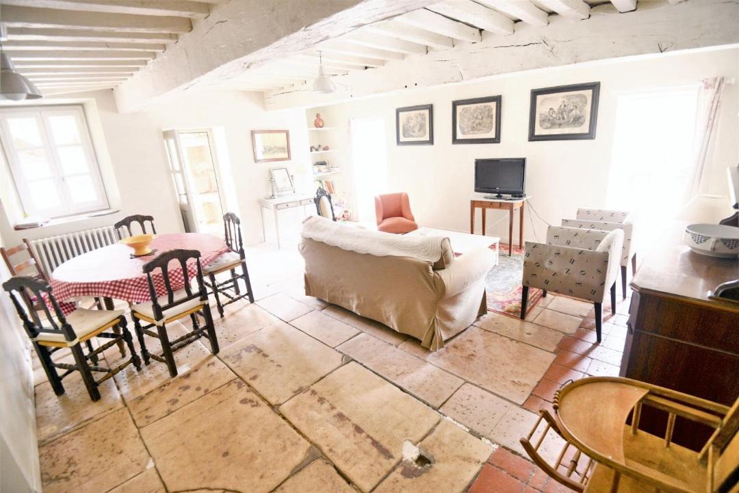 Photo of Others in Grevilly