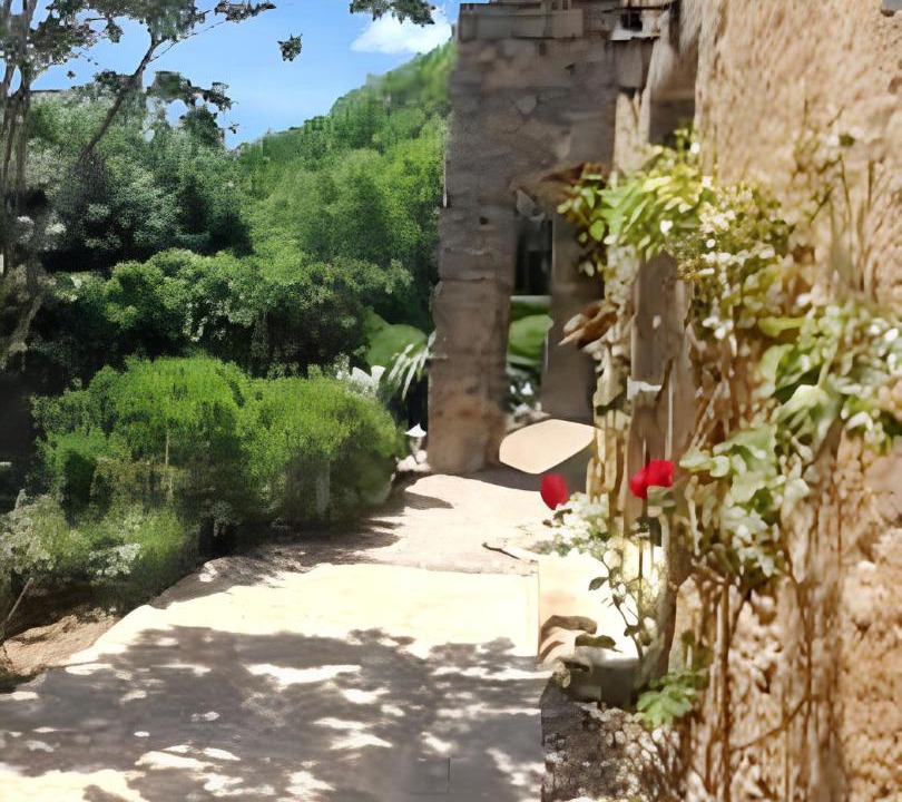 Photo of Others in Saint-Julien-de-la-Nef