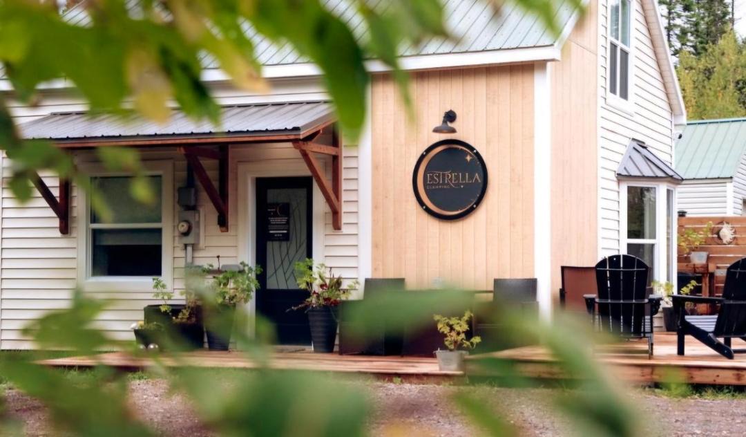 Photo of Others in Petite-Riviere-de-l'Ile