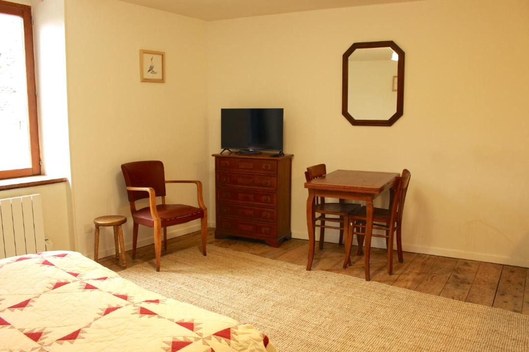 Photo of Others in Pesmes