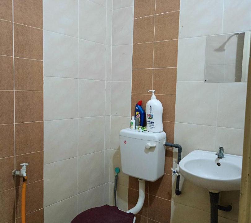 Photo of Bathroom in Kampung Raban