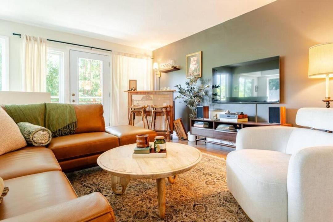 Photo of Livingroom in Felton