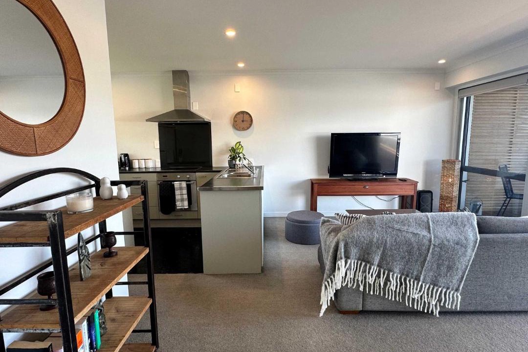 Photo of Others in Hamilton Lake