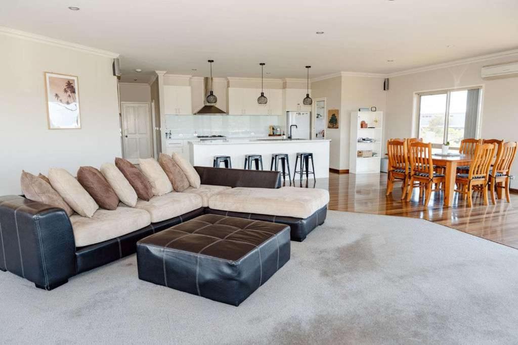 Photo of Others in Port Campbell