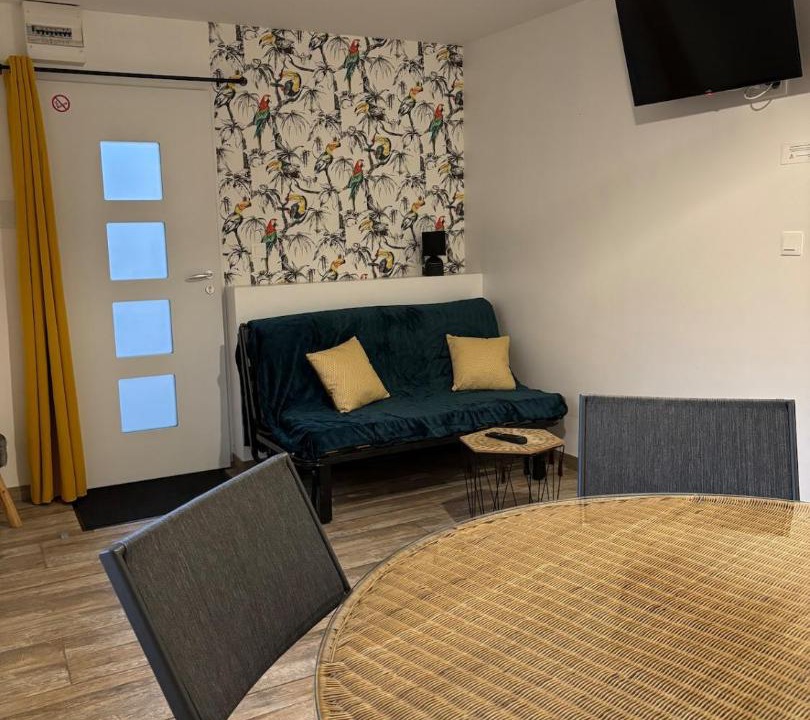 Photo of Livingroom in Cerans-Foulletourte