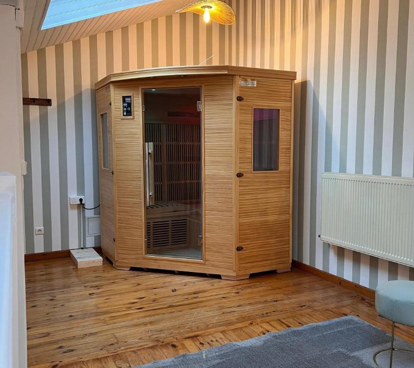 Photo of Others in Schneck