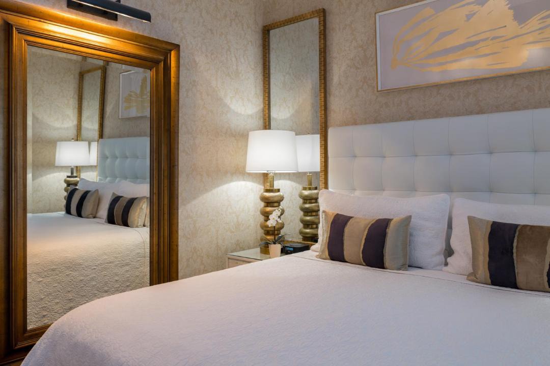 Photo of Bedroom in Spring Lake