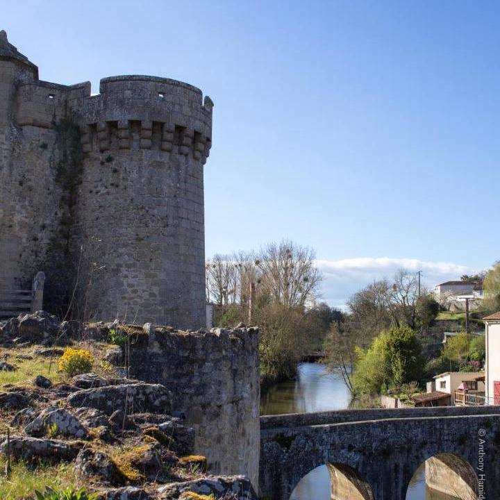 Photo of Buildings in Parthenay
