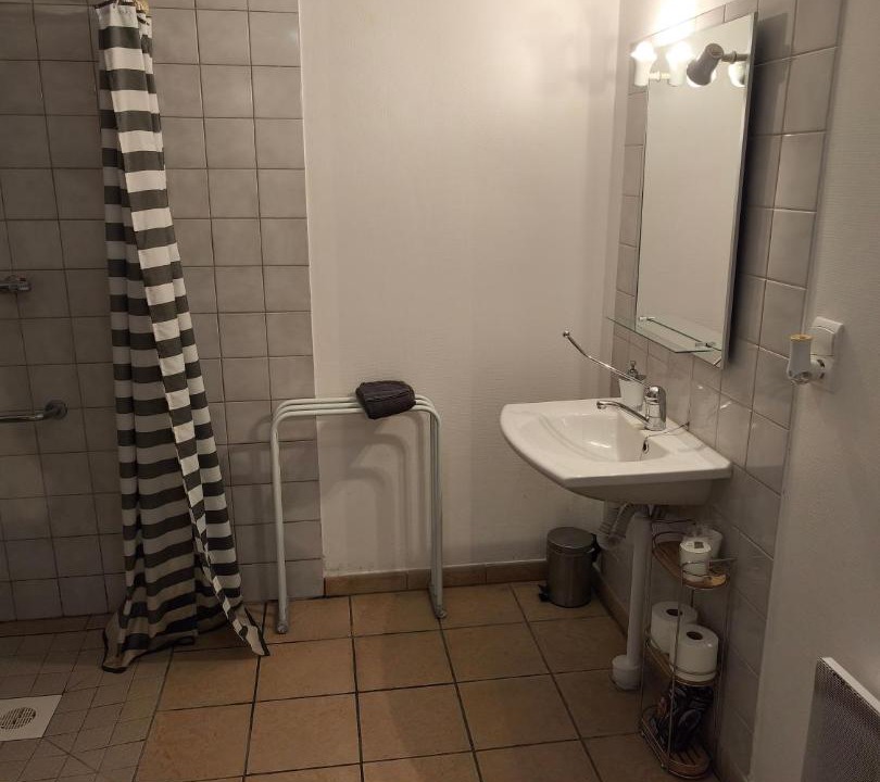 Photo of Bathroom in Cercy-la-Tour