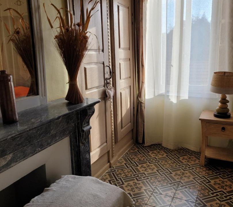 Photo of Others in Quarante