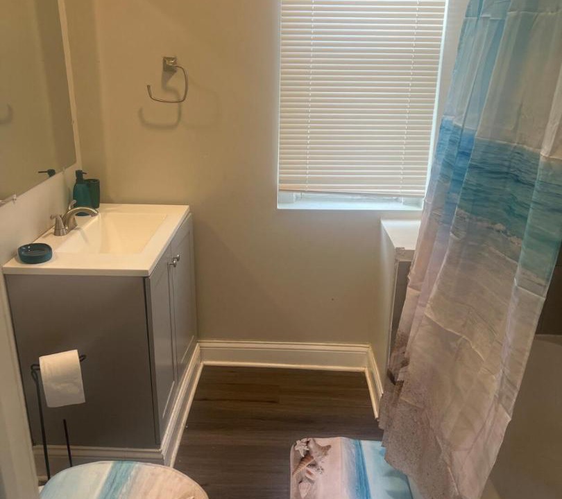 Photo of Bathroom in Roseland