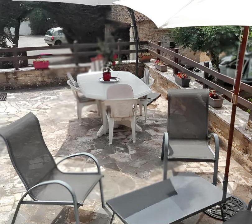 Photo of Others in Lavercantiere