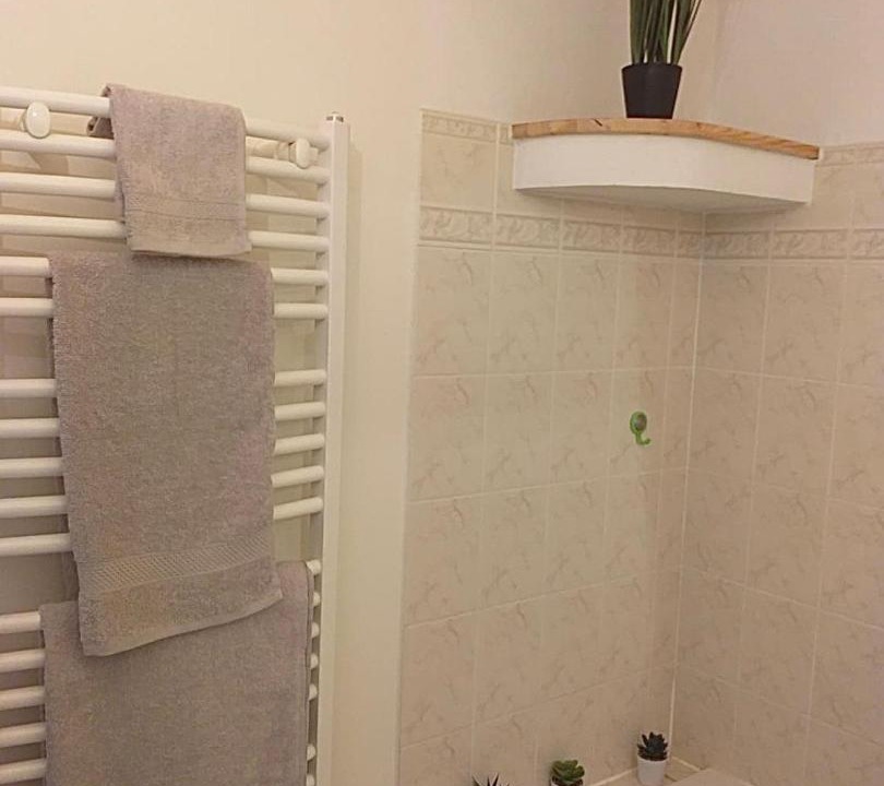 Photo of Bathroom in Albertville