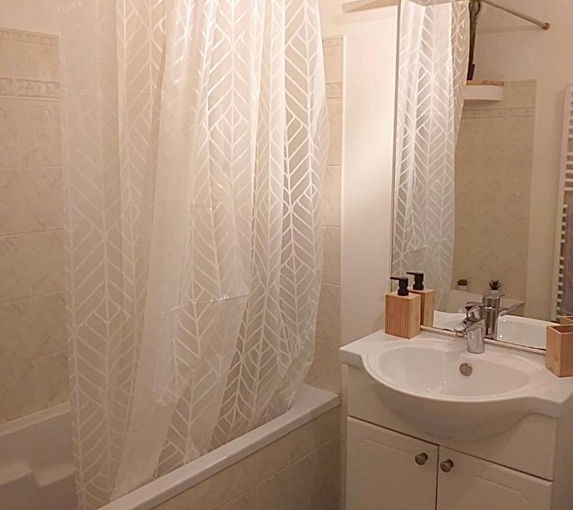 Photo of Bathroom in Albertville