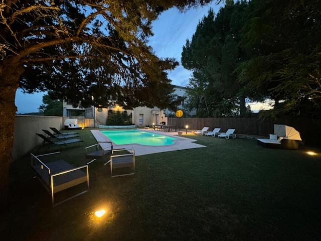 Photo of Others in Issel