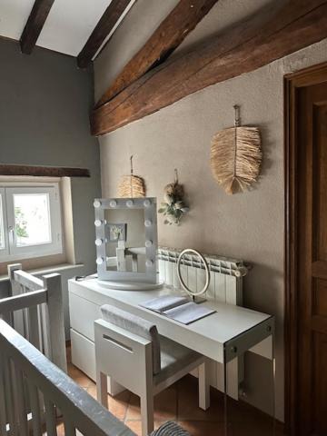 Photo of Others in Issel