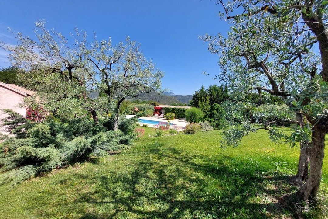 Photo of Others in Nyons