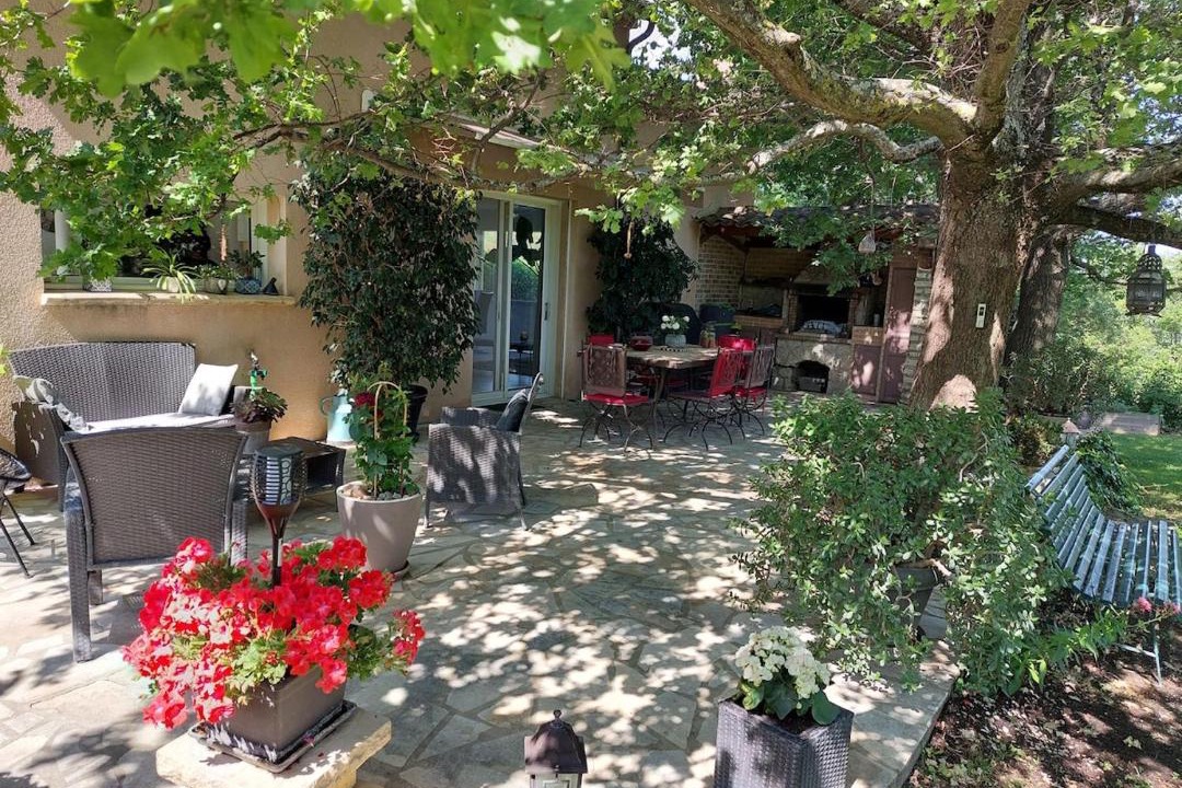 Photo of Others in Nyons