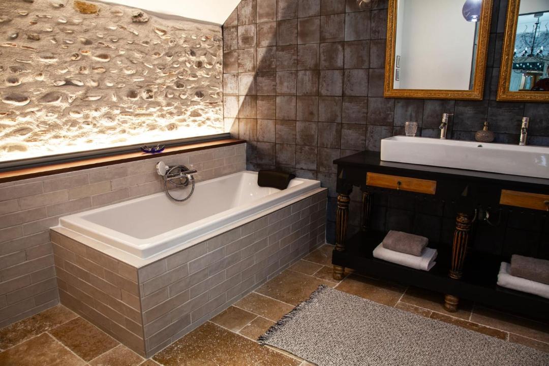 Photo of Bathroom in Jasses