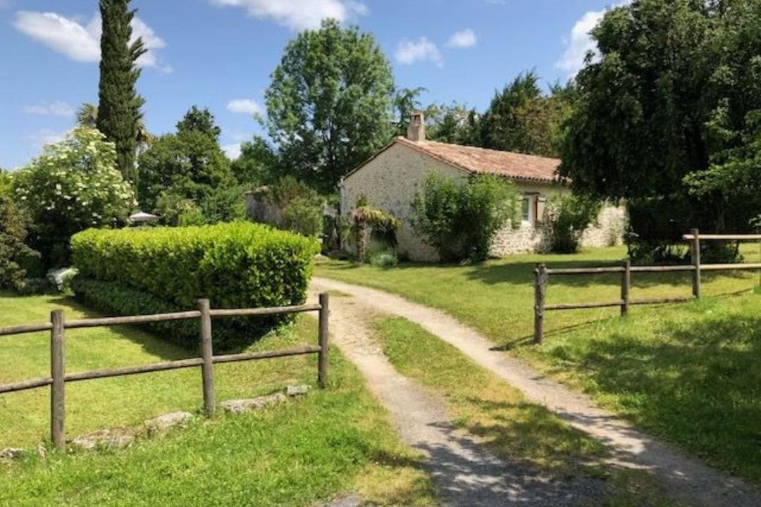 Photo of Others in Lolme