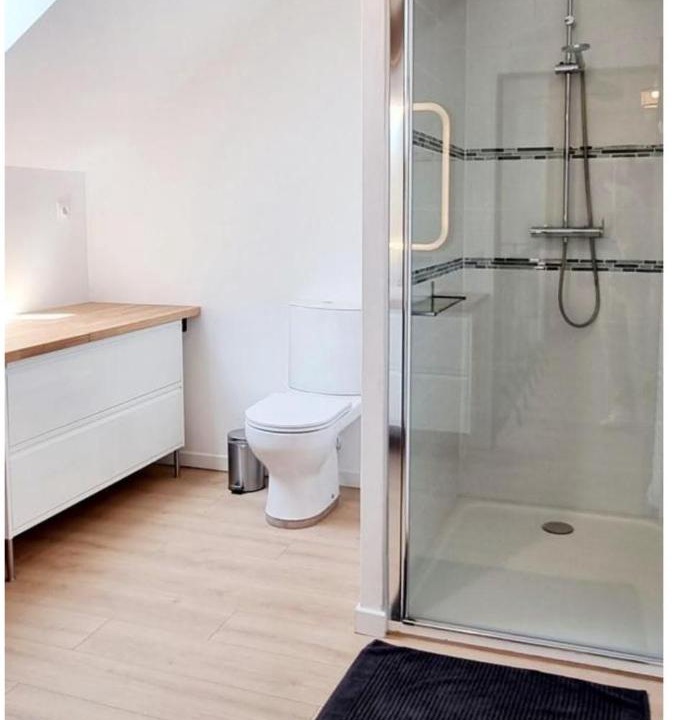 Photo of Bathroom in Paray-Douaville