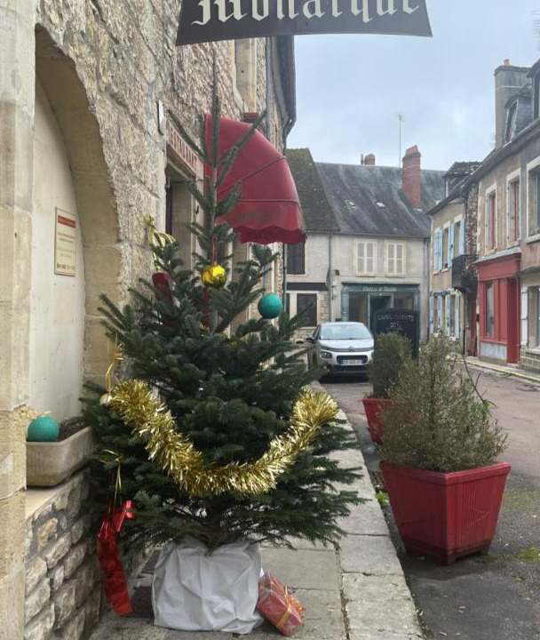 Photo of Others in Donzy