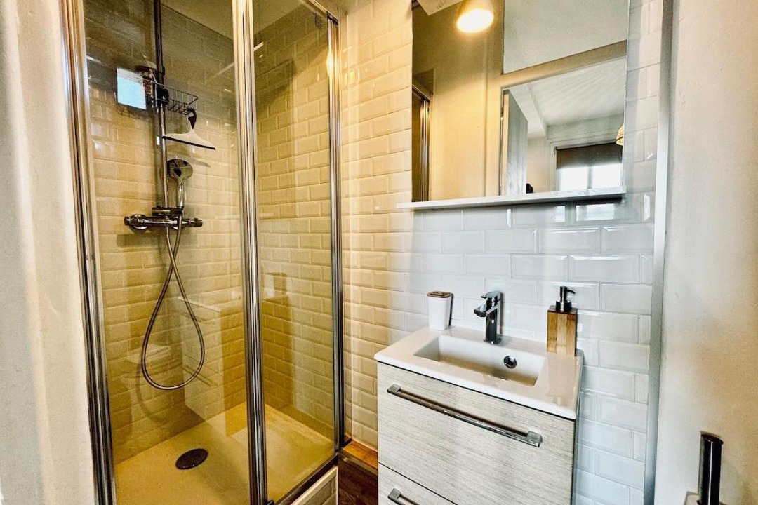 Photo of Bathroom in Saint-Helier