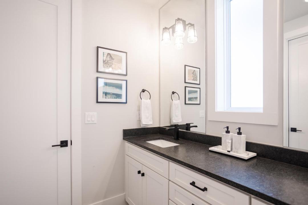 Photo of Bathroom in Cleveland Park