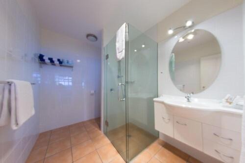 Photo of Bathroom in Russell