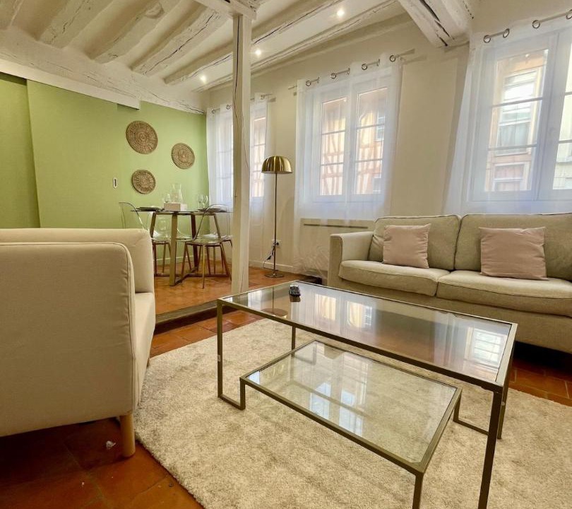 Photo of Livingroom in Quartier Saint-Marc - Croix de Pierre - Saint-Nicaise