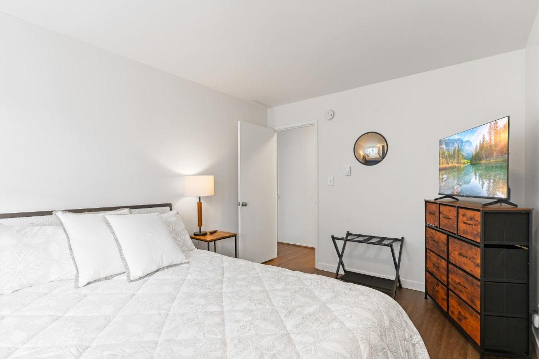Photo of Bedroom in University District