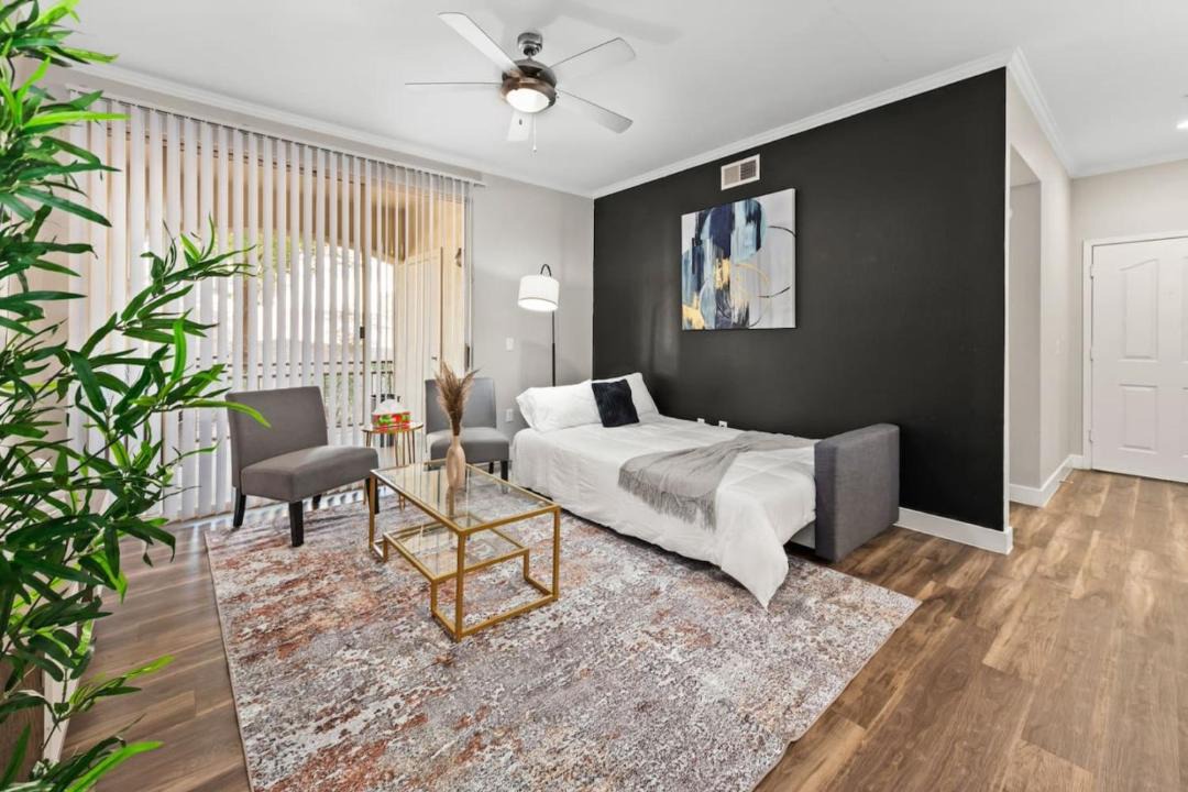 Photo of Bedroom in McDowell Mountain Apartments
