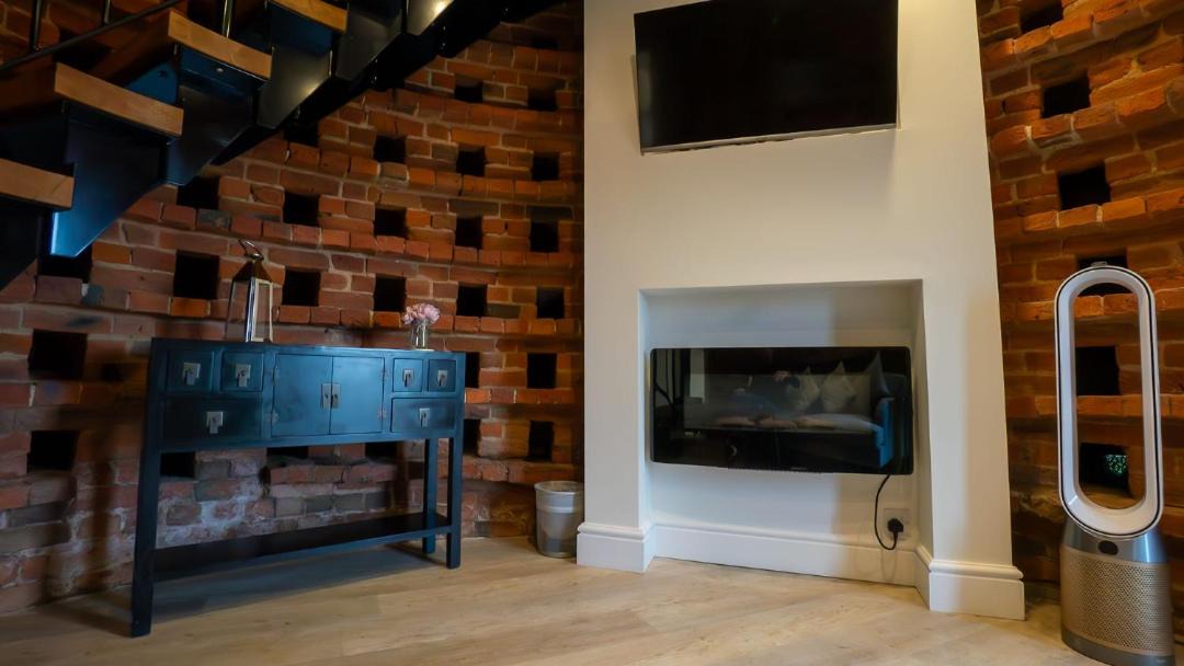 Photo of Others in Frampton