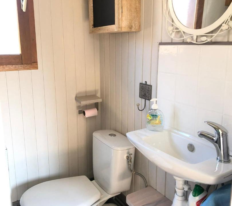 Photo of Bathroom in Moux-en-Morvan