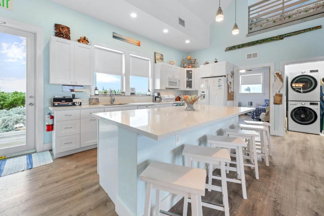 Photo of Kitchen in Coupon Bight Aquatic Preserve