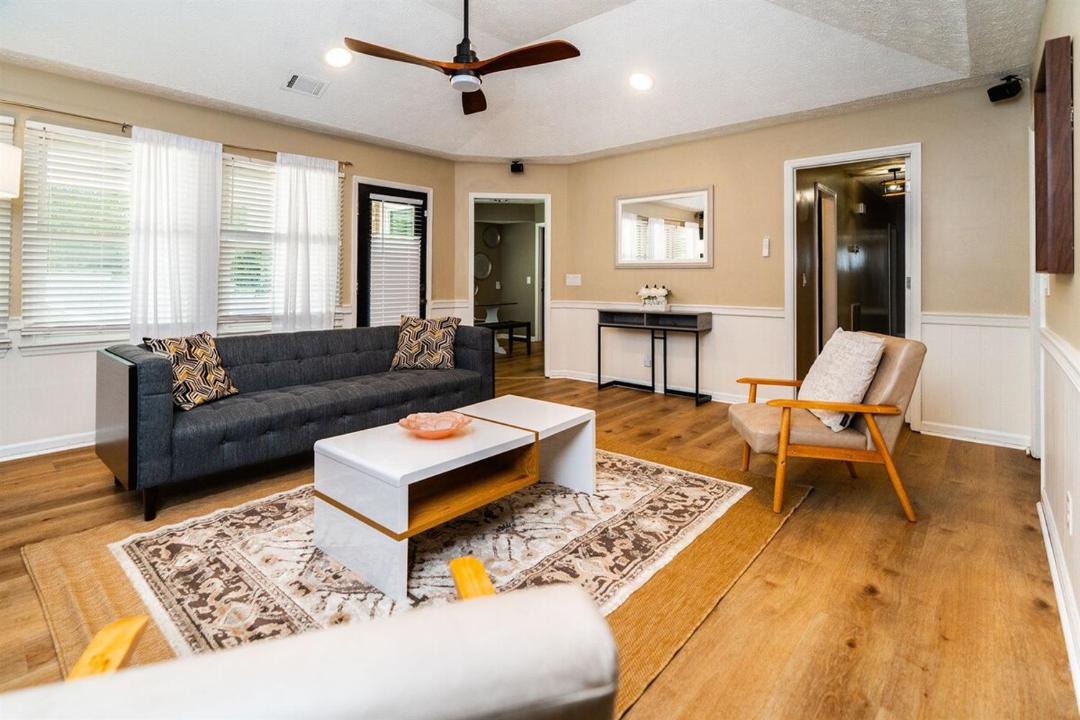 Photo of Others in Columbus