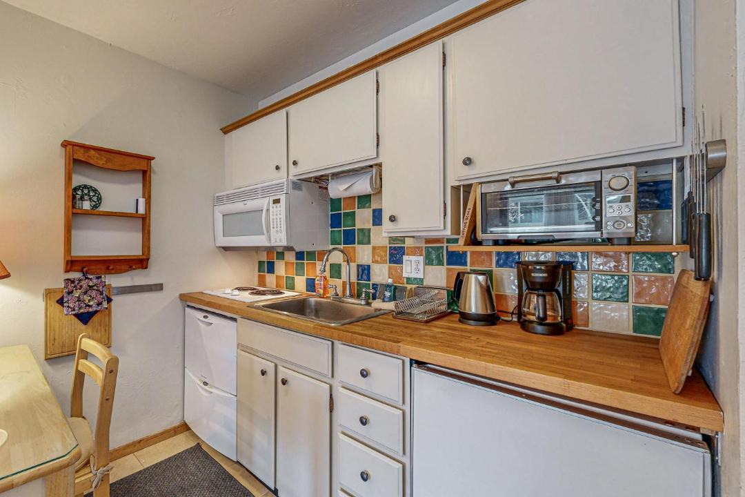 Photo of Kitchen in Warm Springs