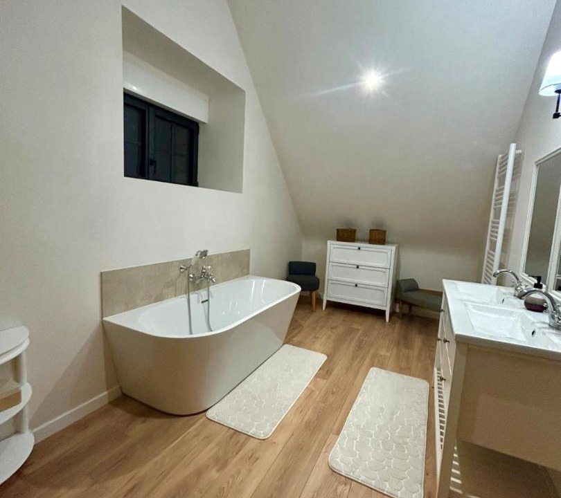 Photo of Bathroom in Malguenac